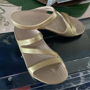 CROCS Women's Shiny Gold Sandals